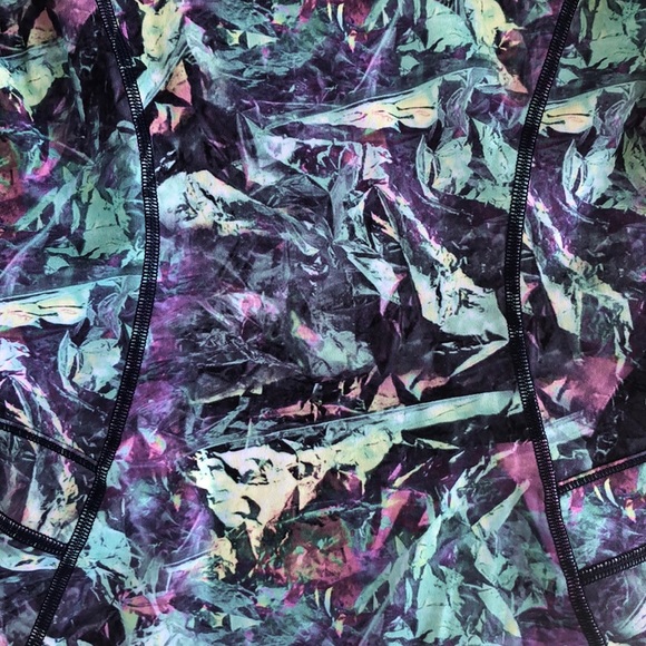 Reversible Lululemon Jacket - Picture 6 of 6